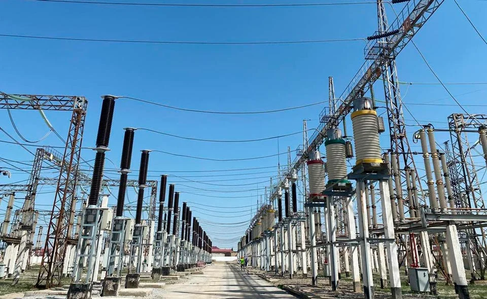 Узбекистан до конца года намерен ввести в эксплуатацию 8 новых электростанций 