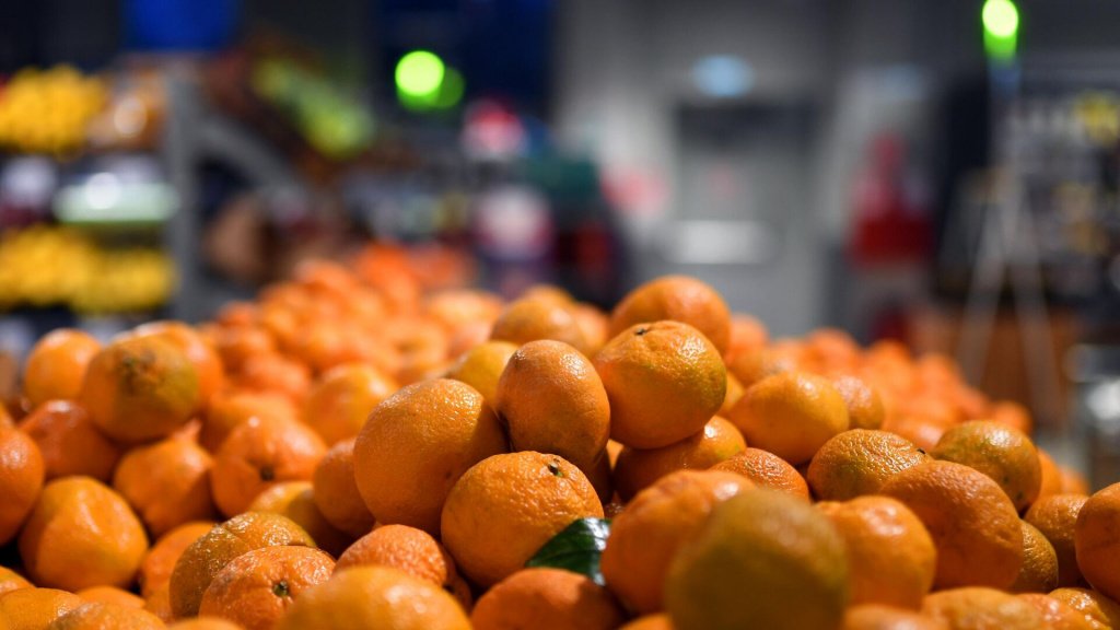 В Узбекистане резко упали цены на мандарины 